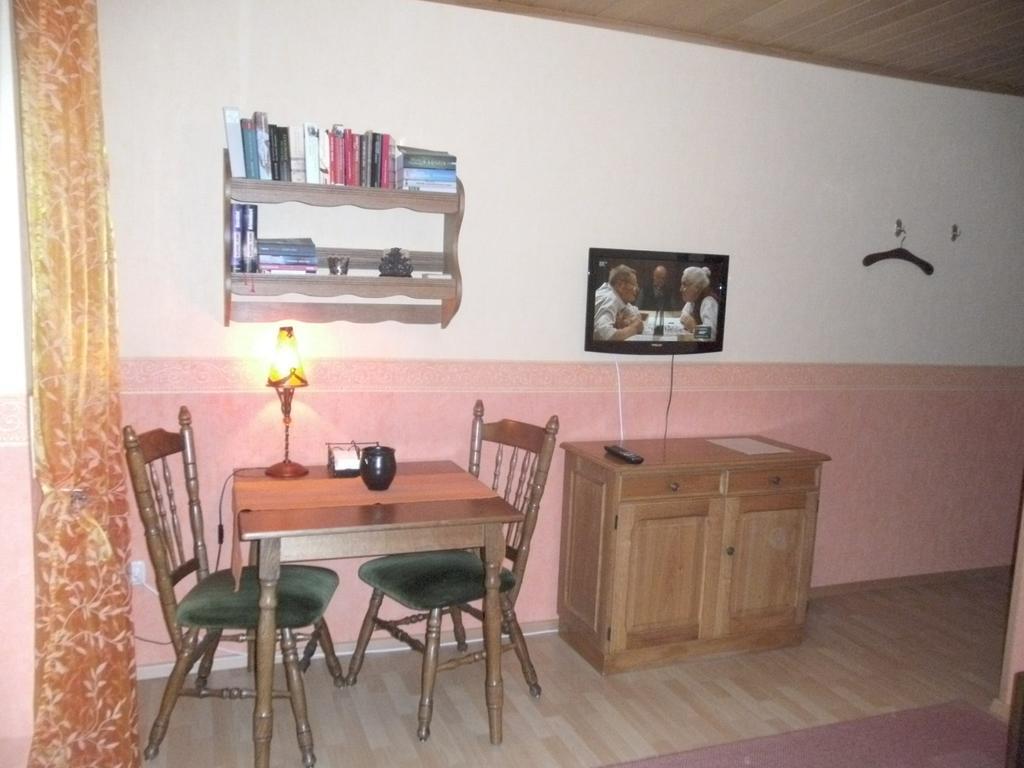 Pension Waldfrieden Maring-Noviand ห้อง รูปภาพ