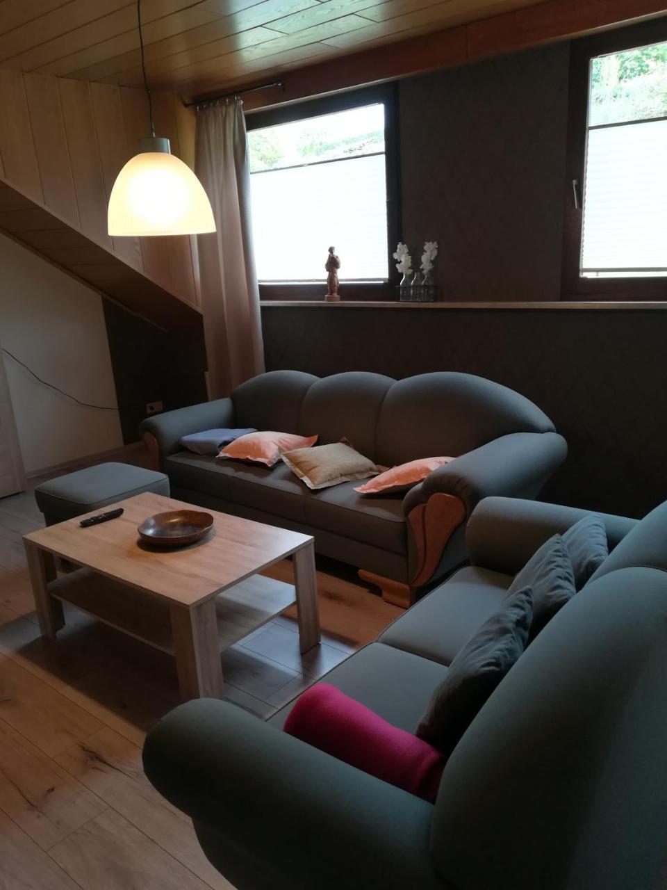 Pension Waldfrieden Maring-Noviand ภายนอก รูปภาพ