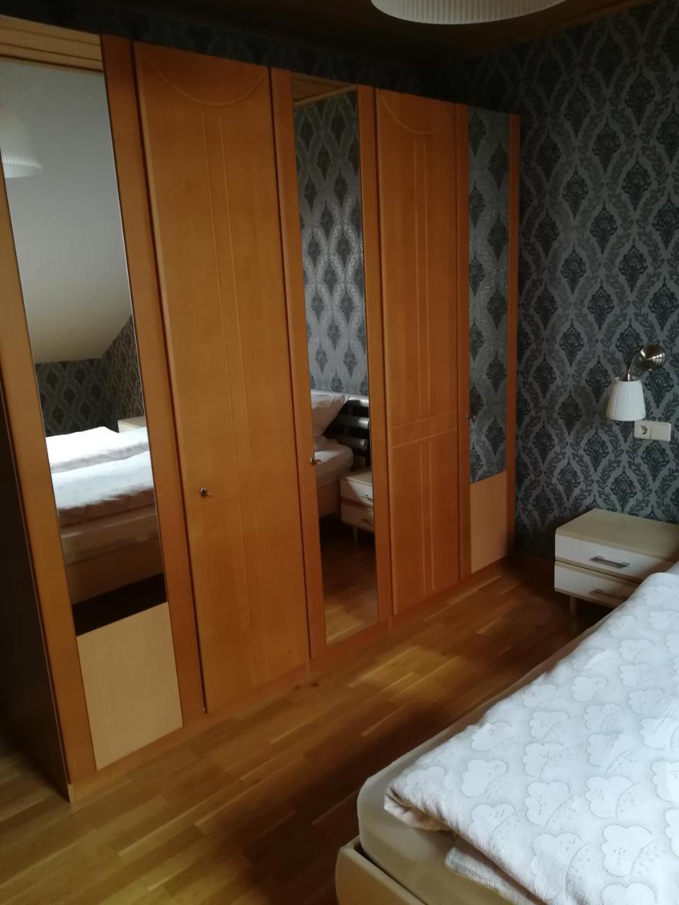 Pension Waldfrieden Maring-Noviand ภายนอก รูปภาพ